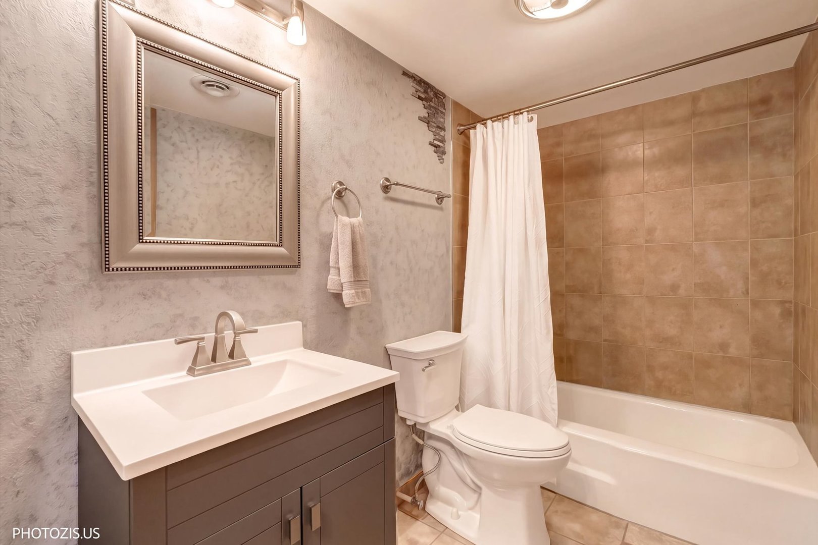 1025 S Fernandez Avenue 2d Property Photo 22