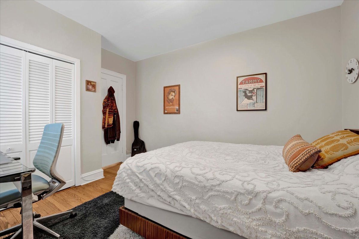 6239 N Campbell Avenue Property Photo 23