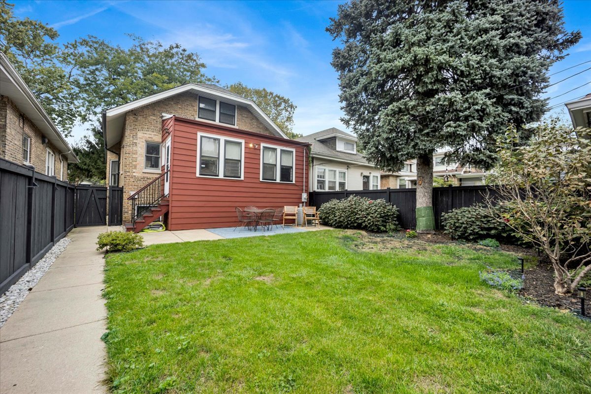6239 N Campbell Avenue Property Photo 36