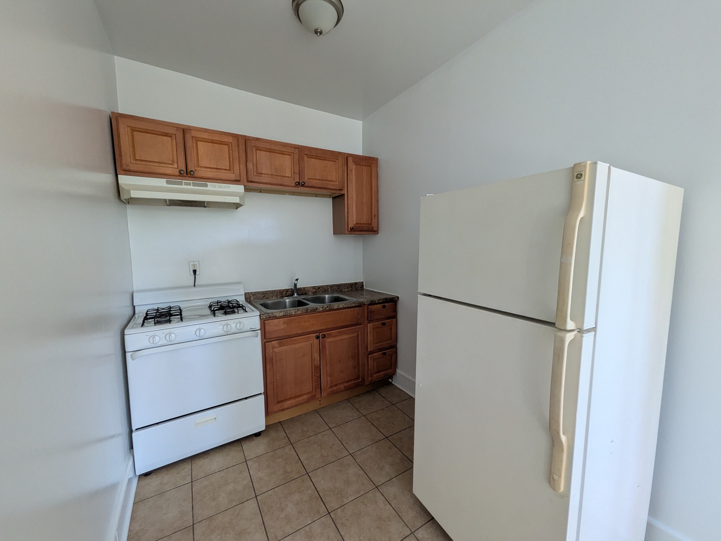 2704 N Sawyer Avenue 210 Property Photo 11