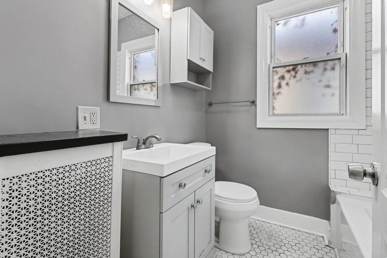 7637 S Ada Street Property Photo 15