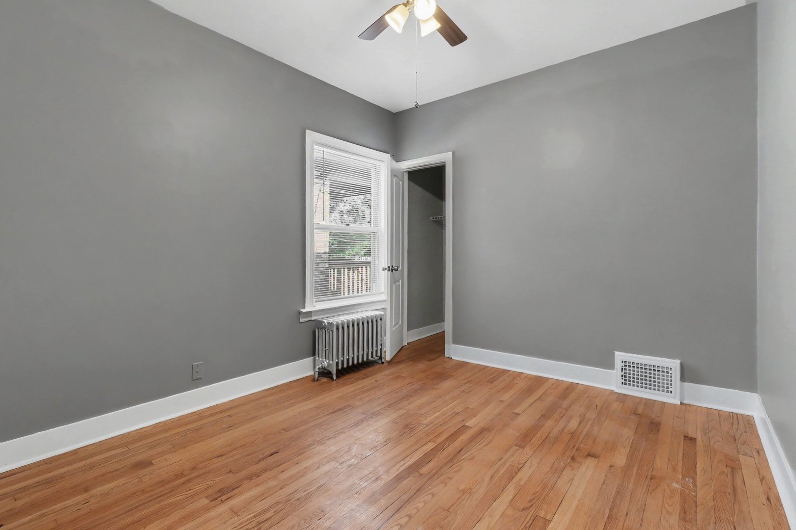 7637 S Ada Street Property Photo 15
