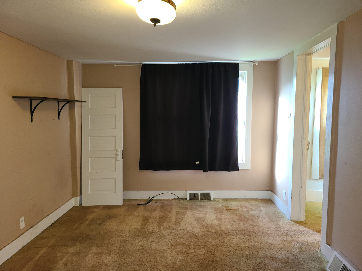 104 S 1st Avenue Property Photo 15
