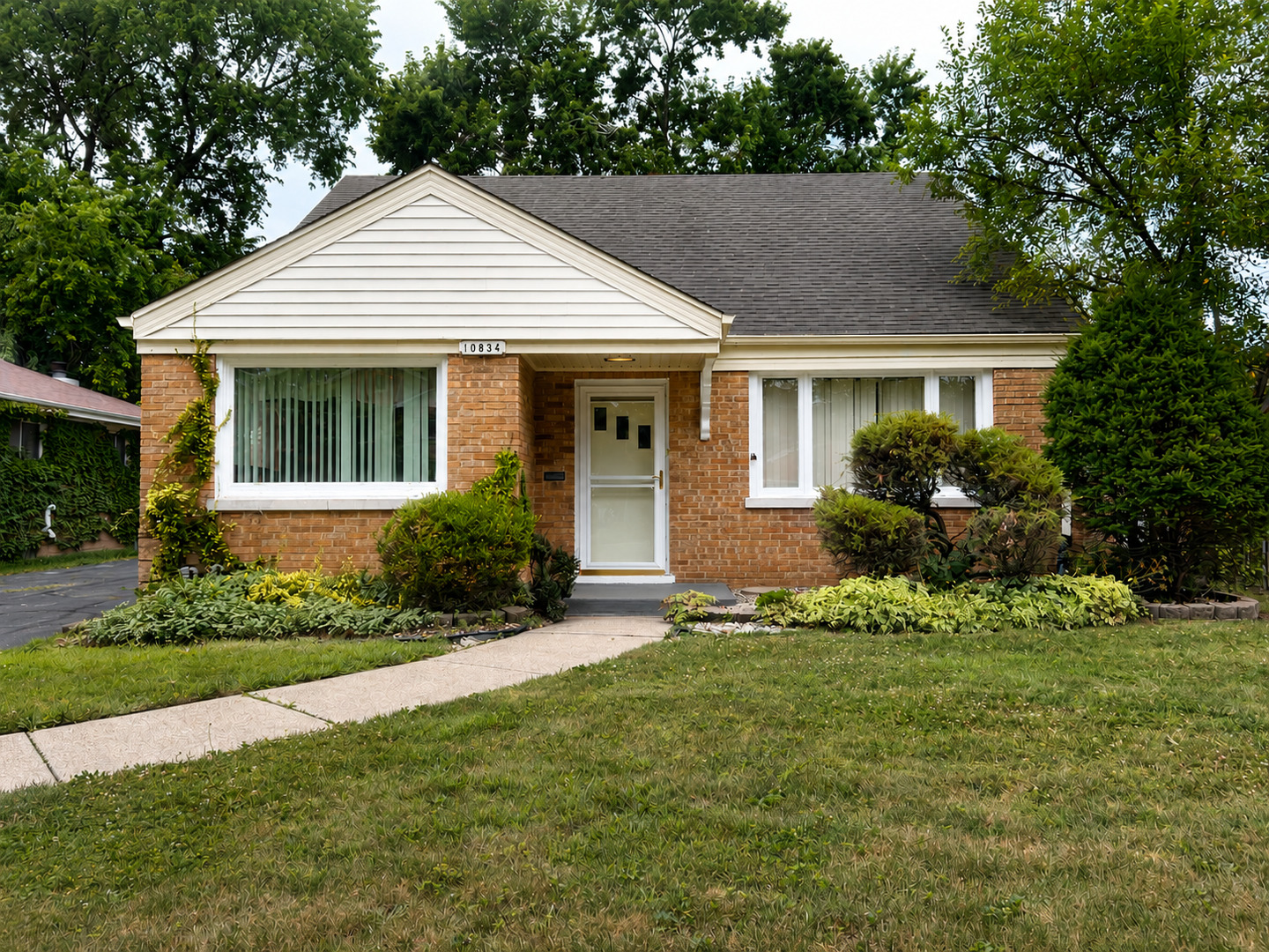 10834 S Keeler Avenue Property Photo 1