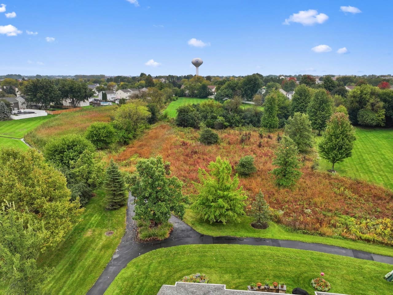 609 Tuscan View Property Photo 4