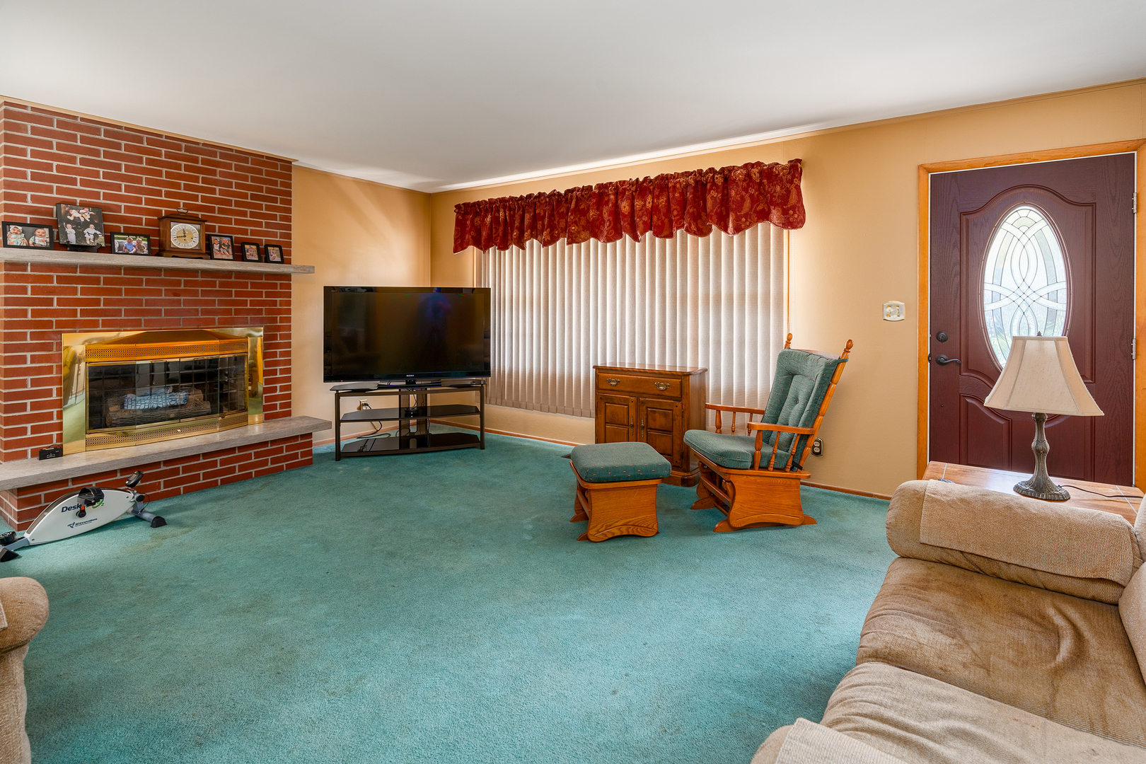 1504 W Walnut Street Property Photo 4