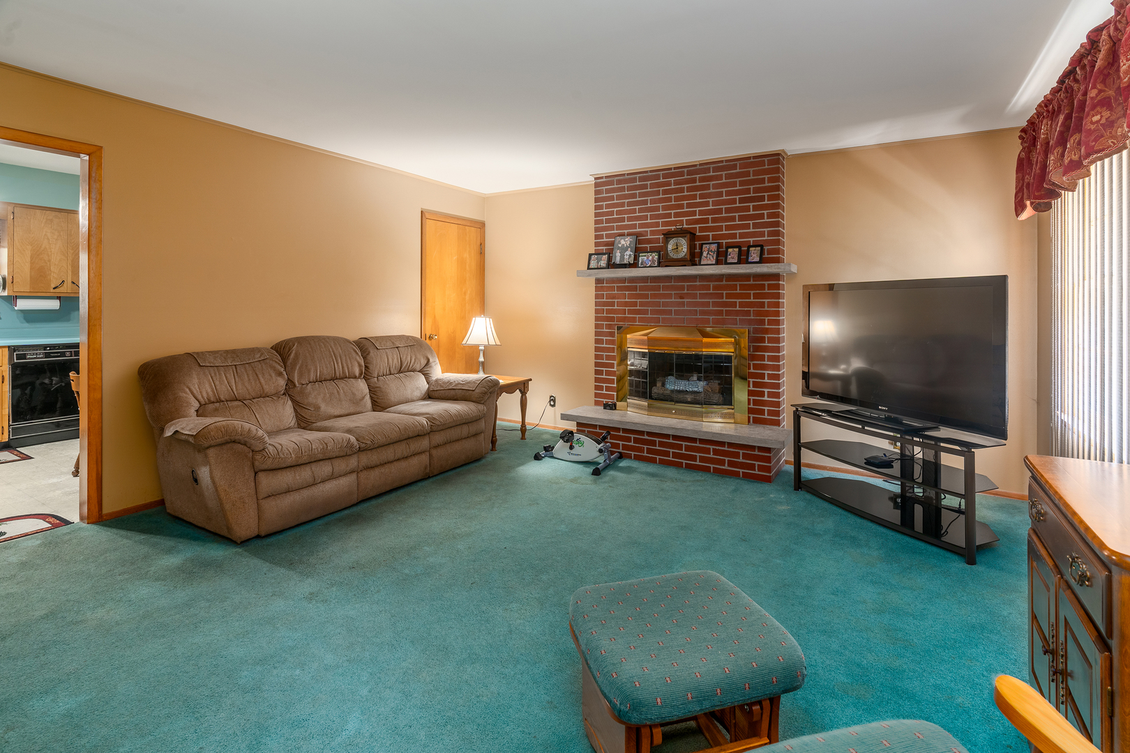 1504 W Walnut Street Property Photo 5