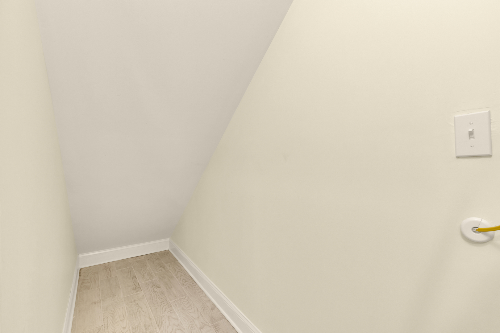 629 Morton Place 1 Property Photo 24