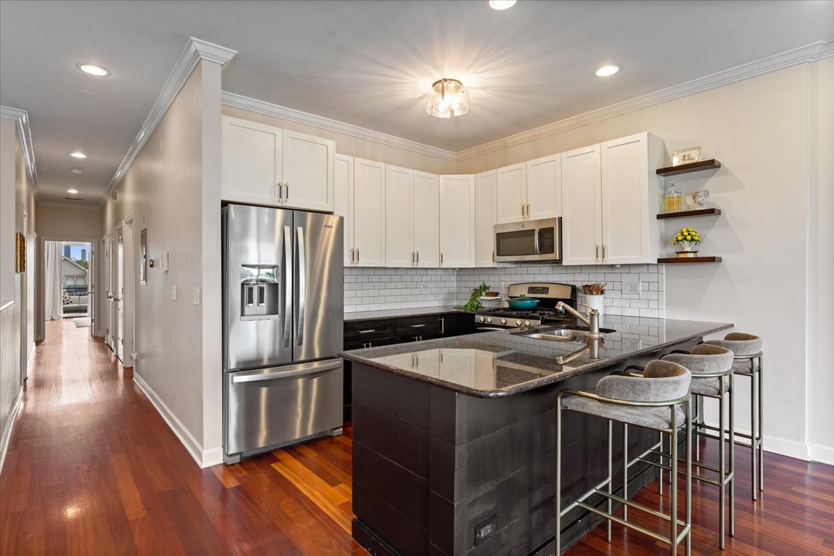 929 N Damen Avenue 3 Property Photo 10