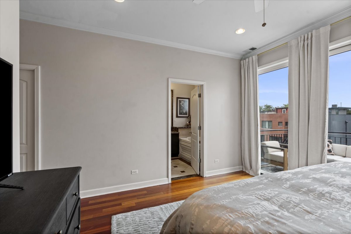 929 N Damen Avenue 3 Property Photo 13