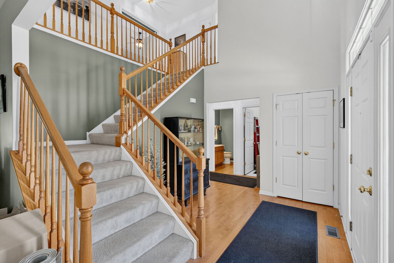 215 Edgewood Drive Property Photo 3
