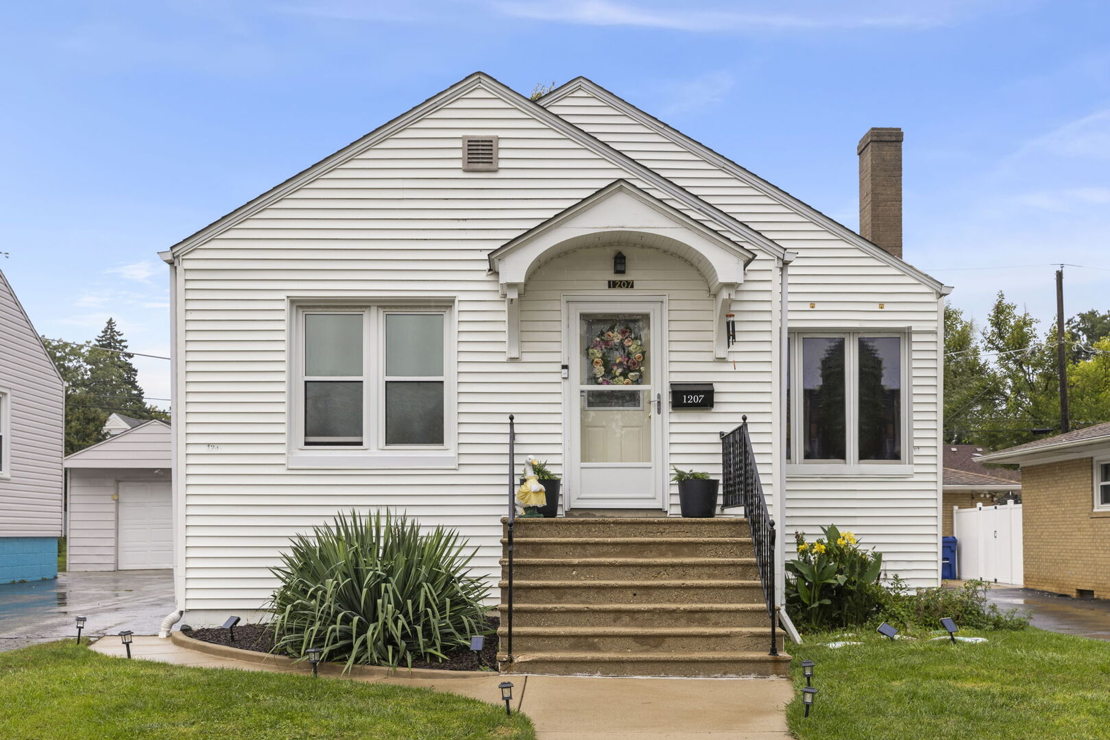 1207 Oregon Street Property Photo 1