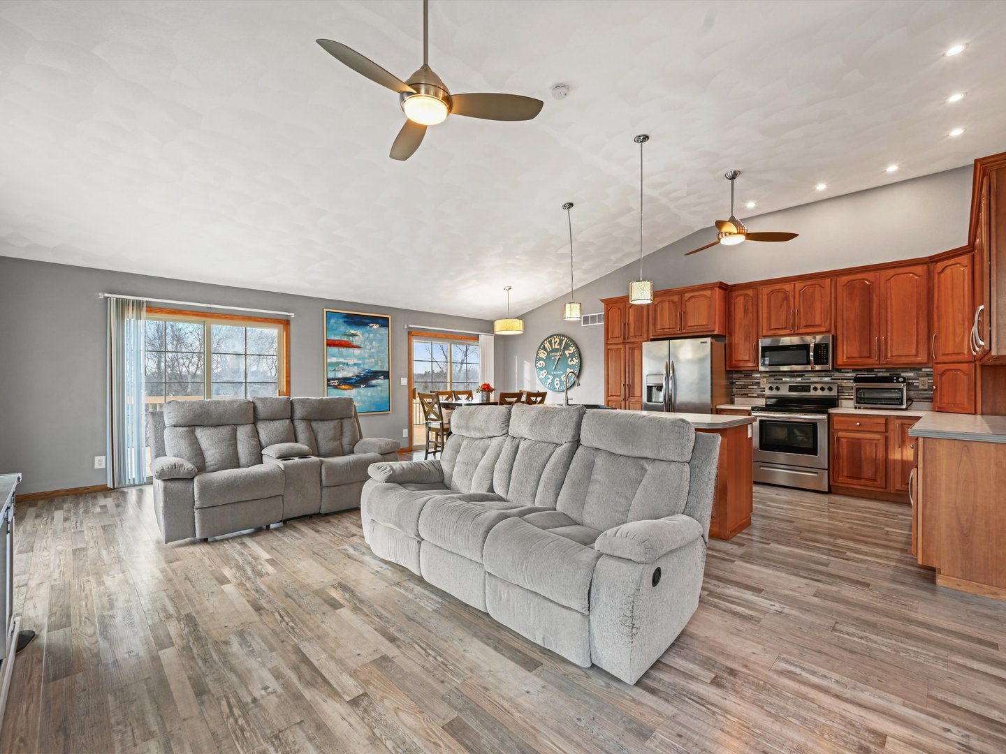 9a184 Cottonwood Court Property Photo 8