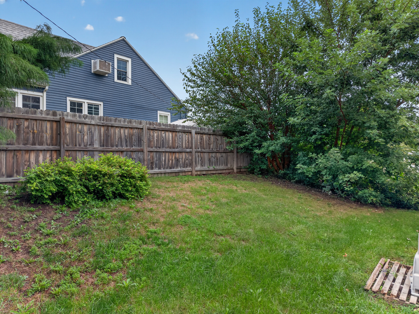 638 Moore Street Property Photo 26