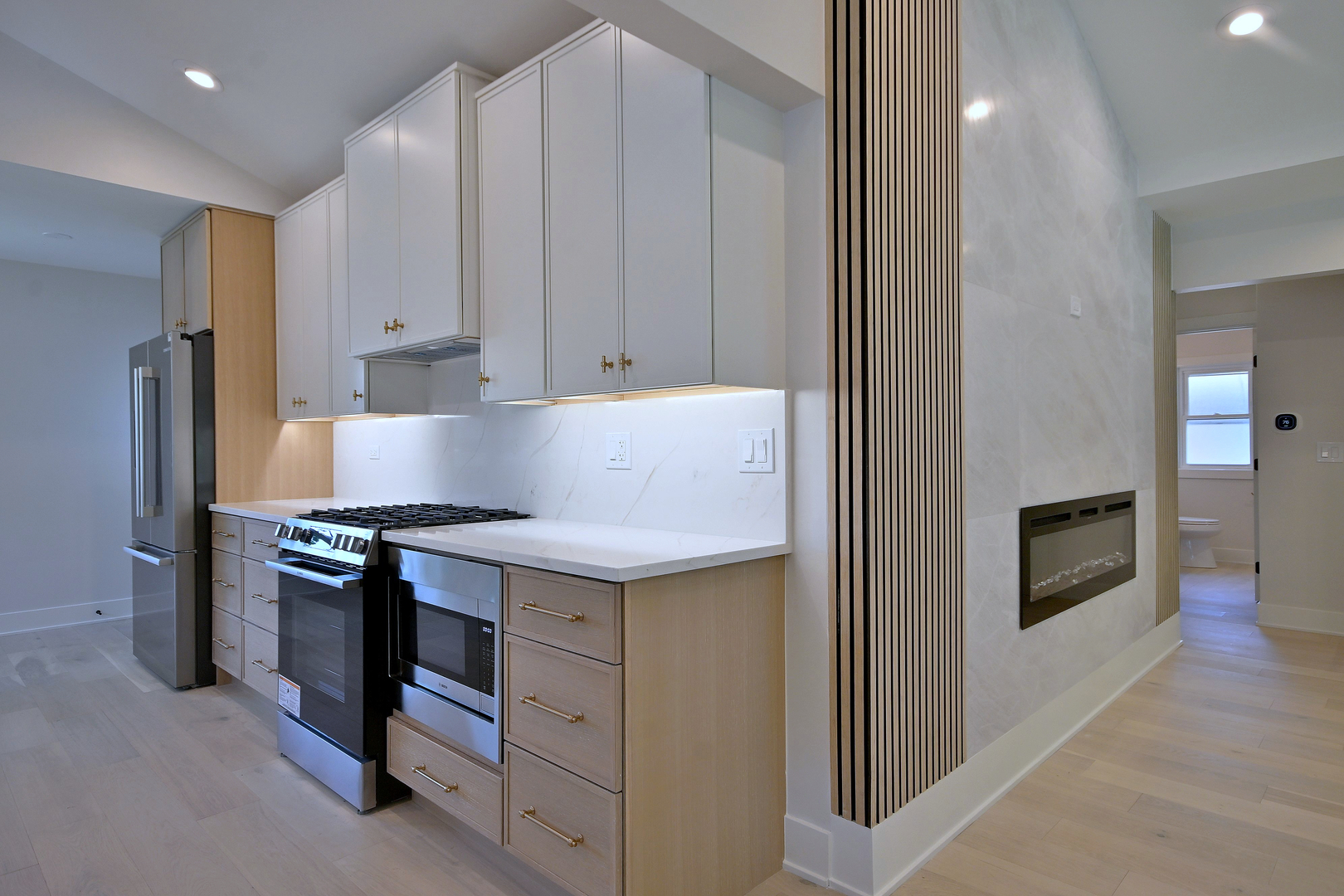 800 S Swain Avenue Property Photo 9