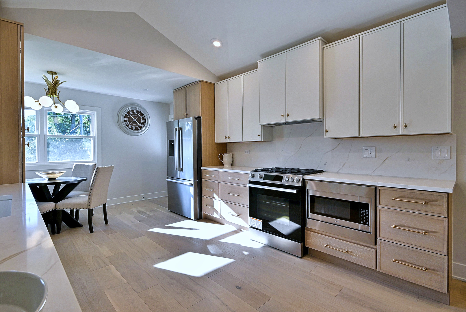 800 S Swain Avenue Property Photo 12