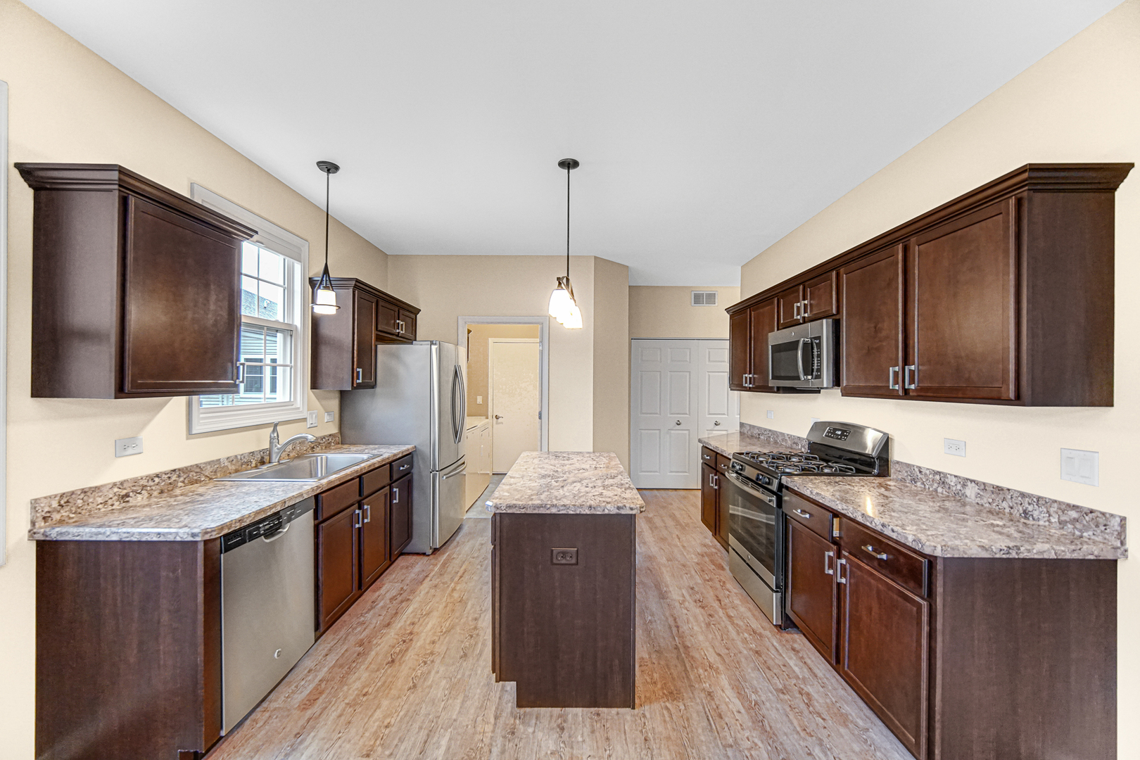 16932 Balaton Court Property Photo 8
