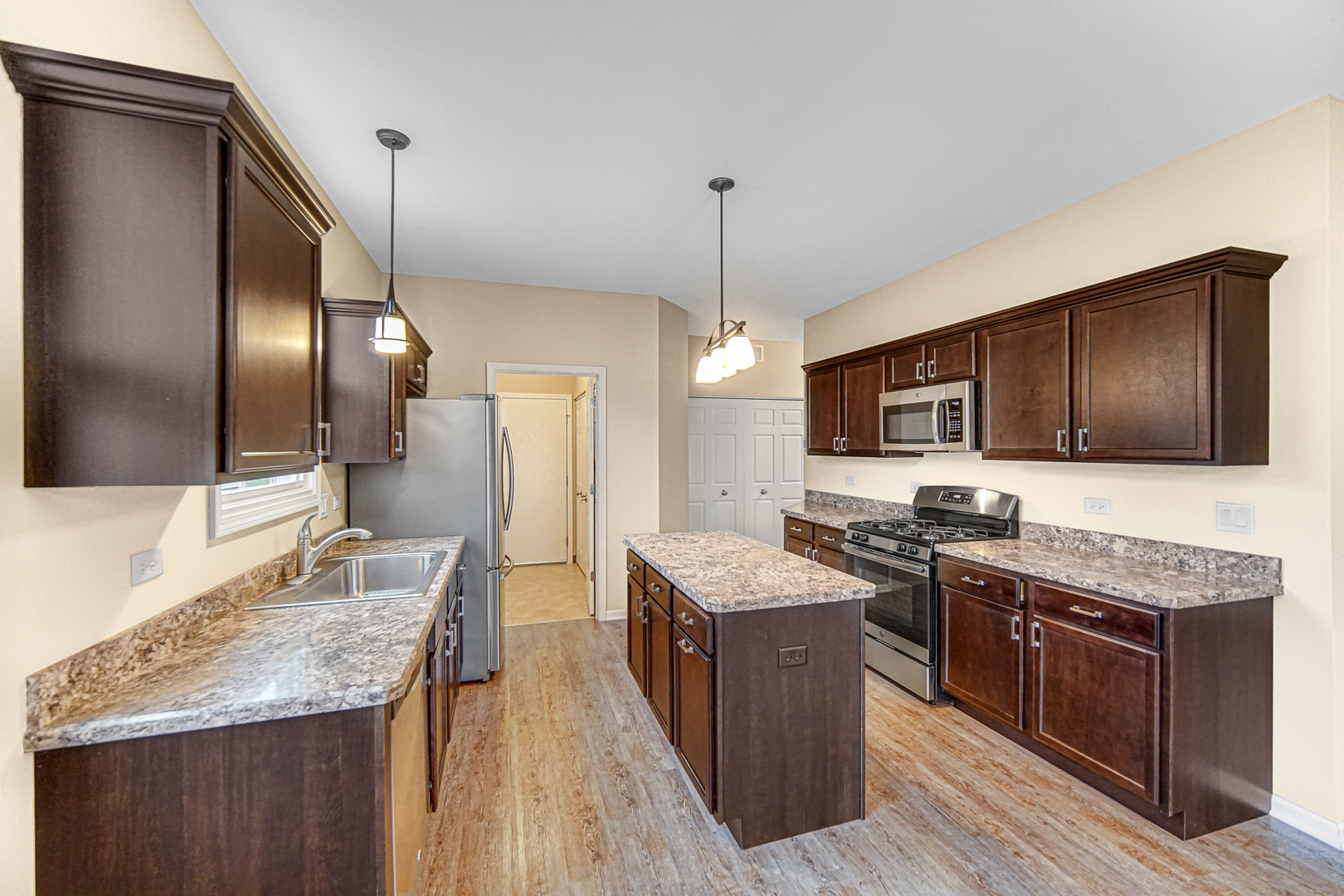 16932 Balaton Court Property Photo 9