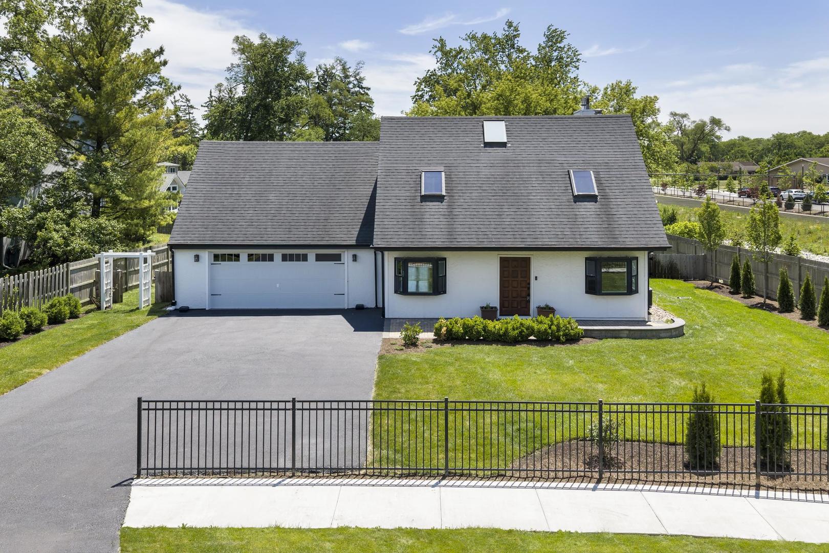 2535 Techny Road Property Photo 1