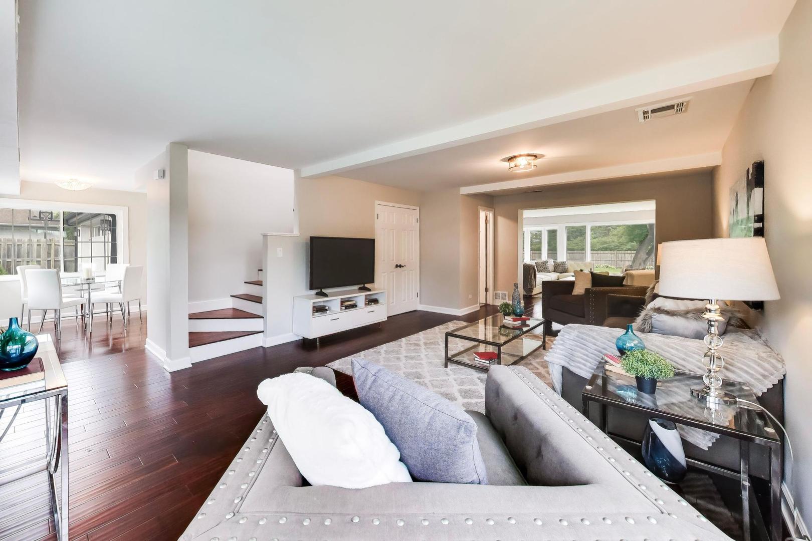 2535 Techny Road Property Photo 4