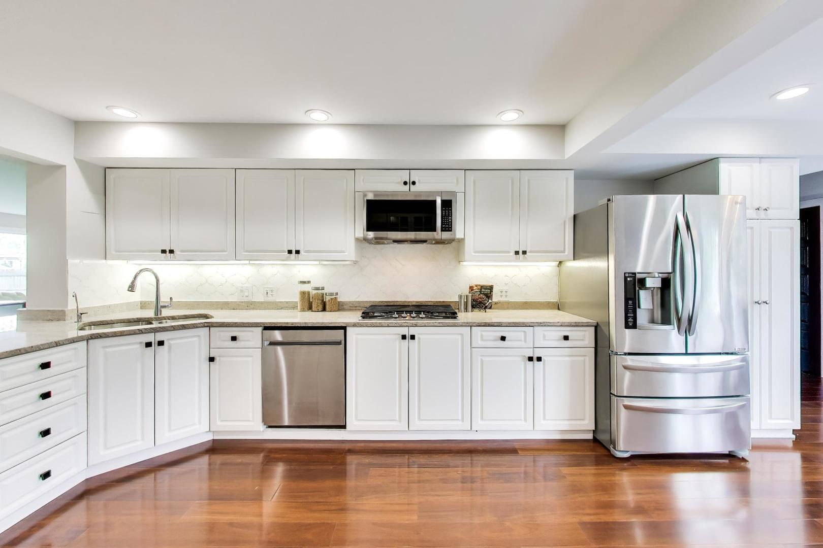 2535 Techny Road Property Photo 12
