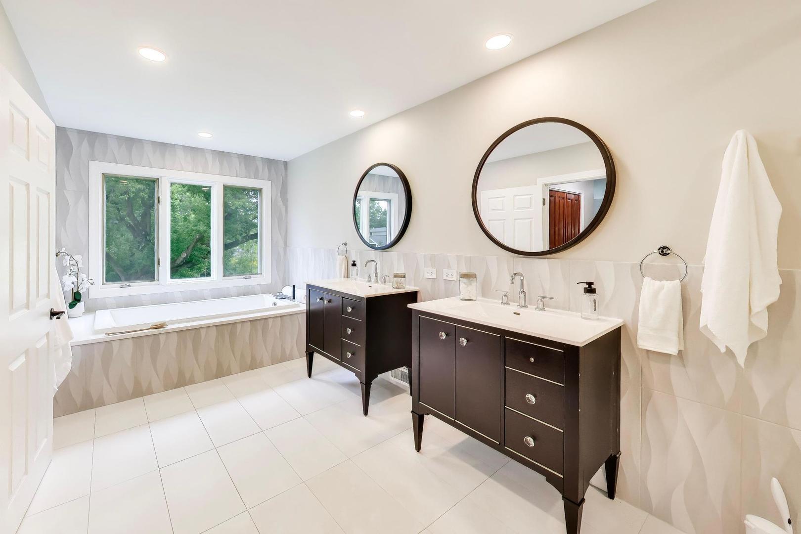 2535 Techny Road Property Photo 22