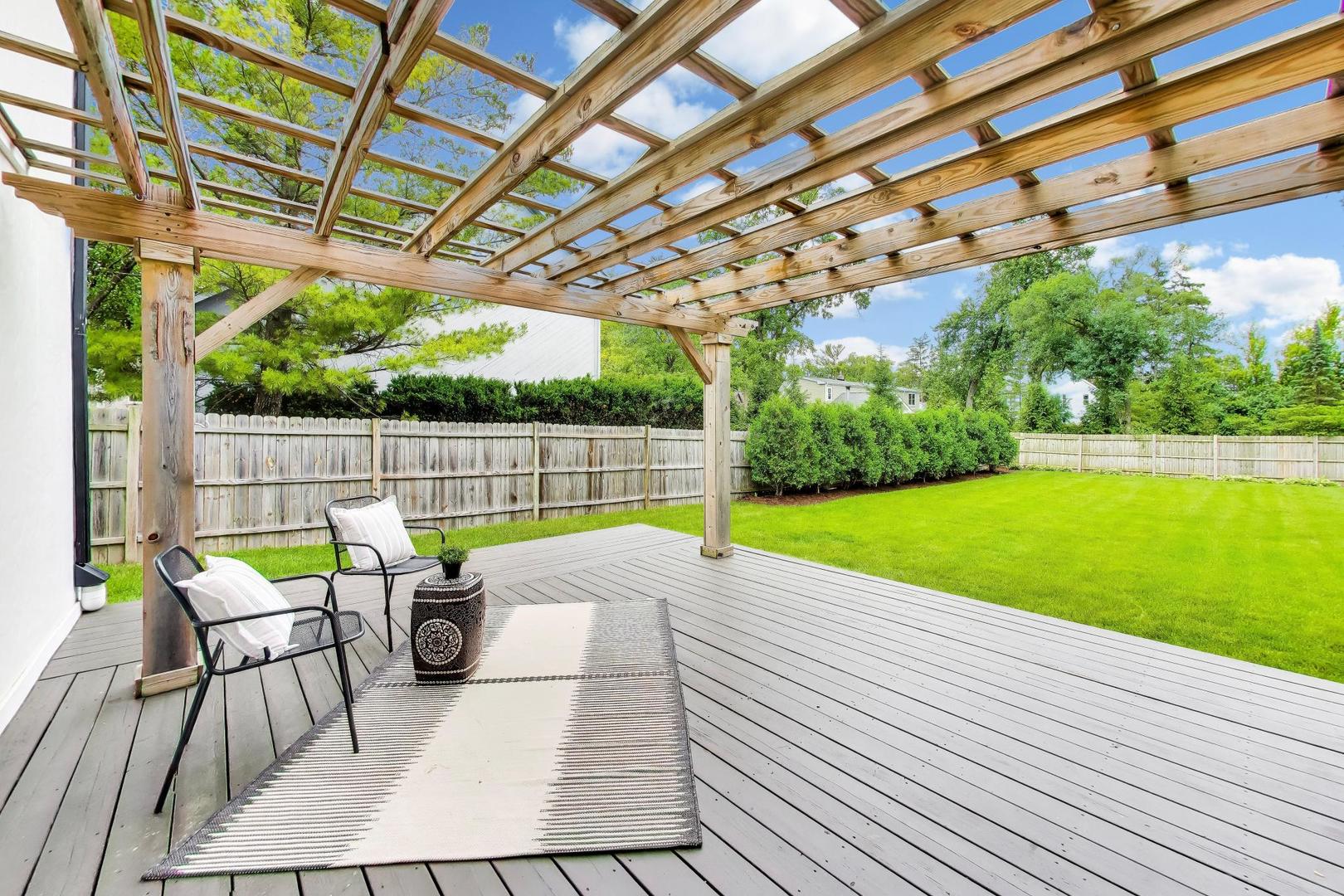 2535 Techny Road Property Photo 33