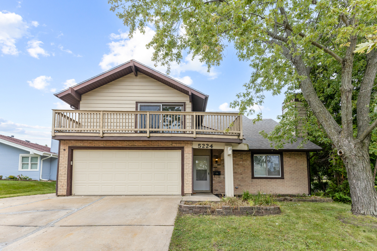 5224 Arlington Circle Property Photo 1