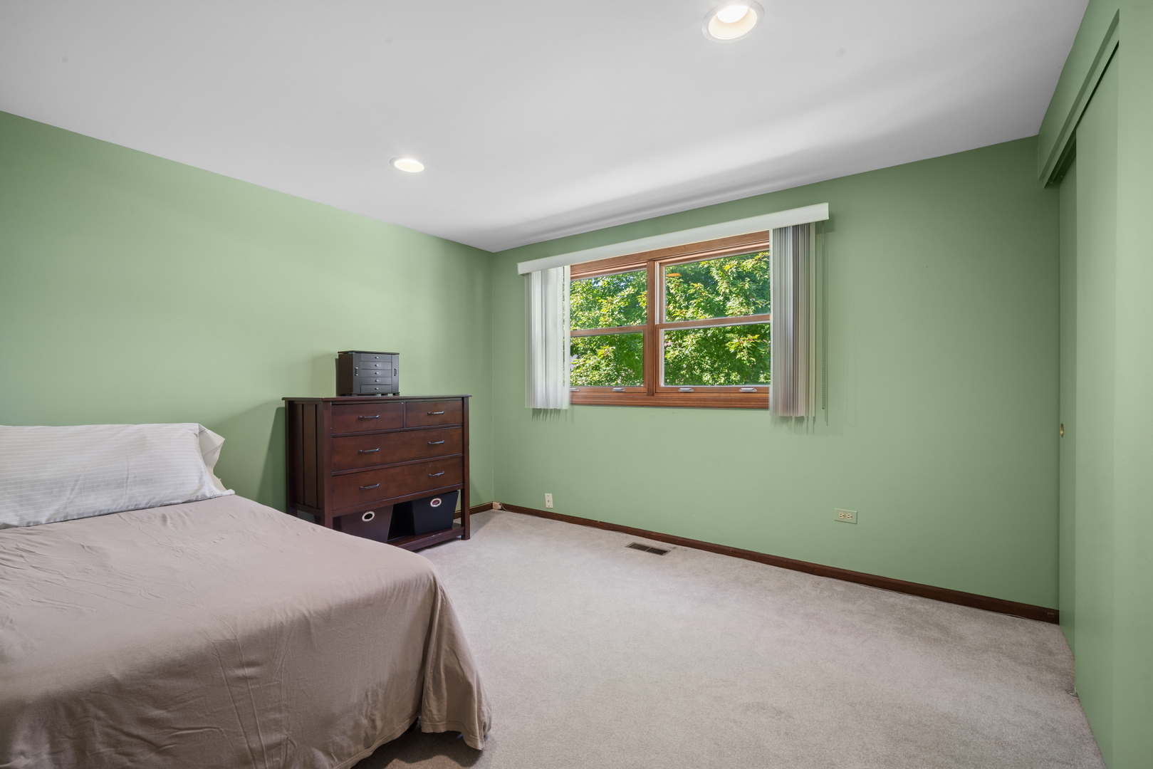 3220 N Volz Drive Property Photo 16