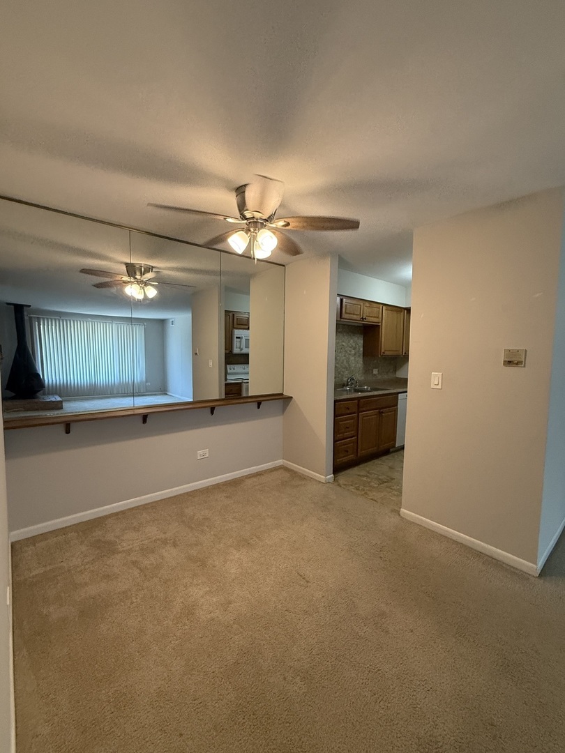 6176 Knoll Lane Court 202 Property Photo 6