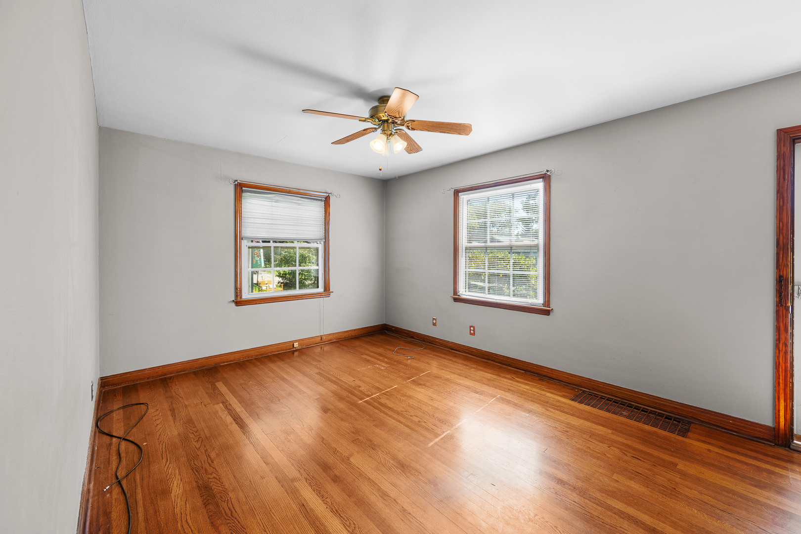 2523 23rd Avenue Property Photo 12