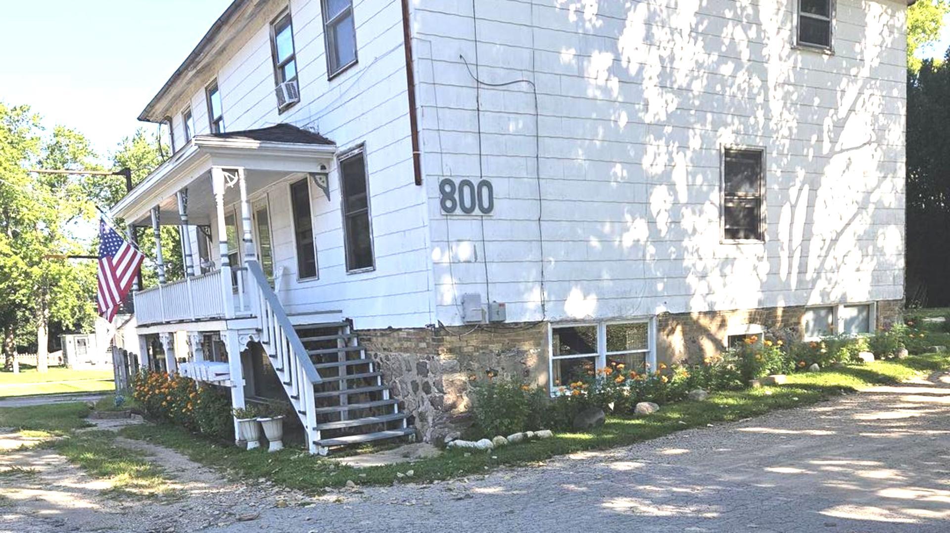 782 Washington Street Property Photo 1