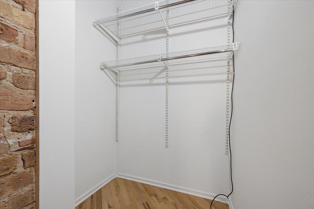 616 W Fulton Street 213 Property Photo 18
