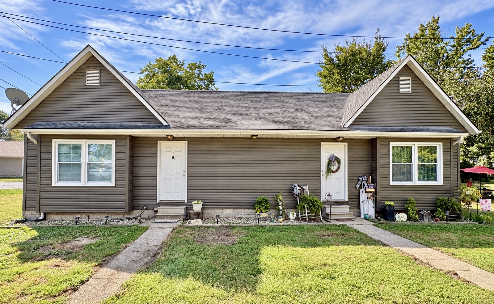402 S Elm Street Property Photo 1