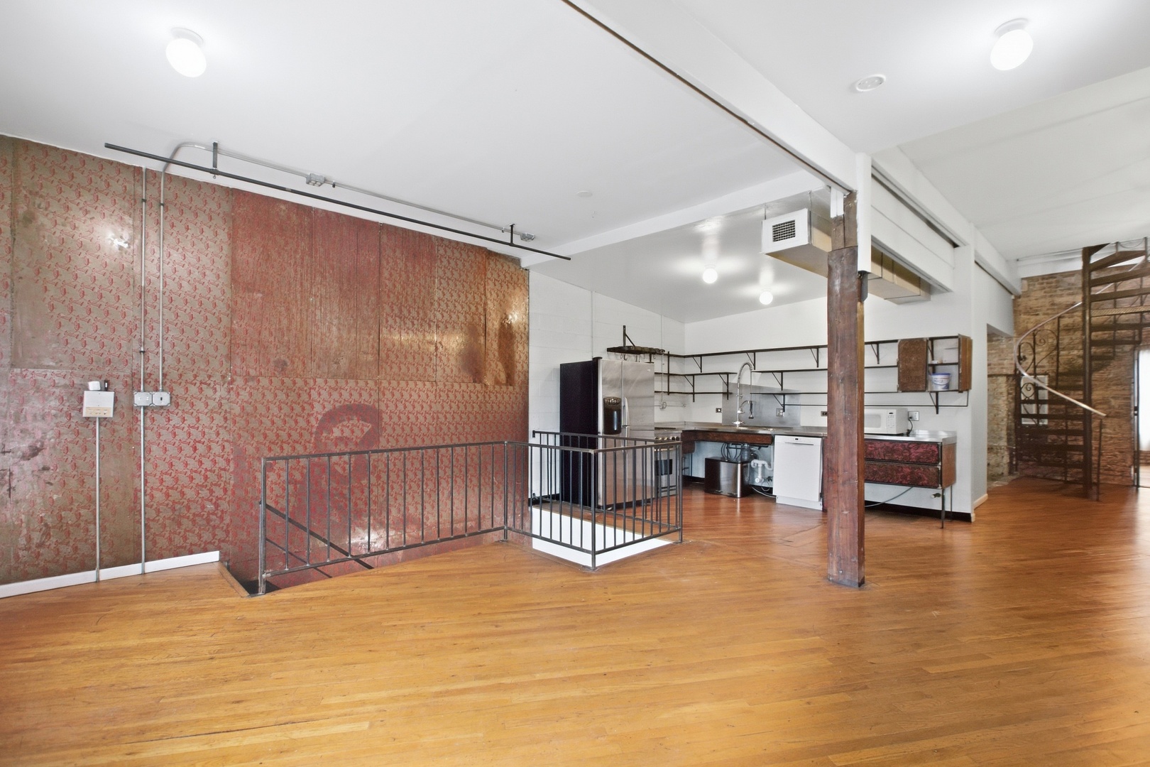 1111 W Randolph Street 2 Property Photo 3