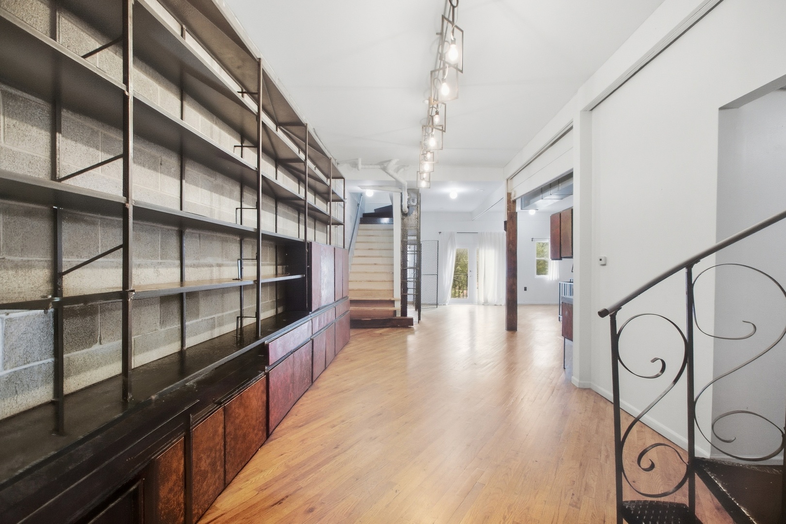 1111 W Randolph Street 2 Property Photo 9