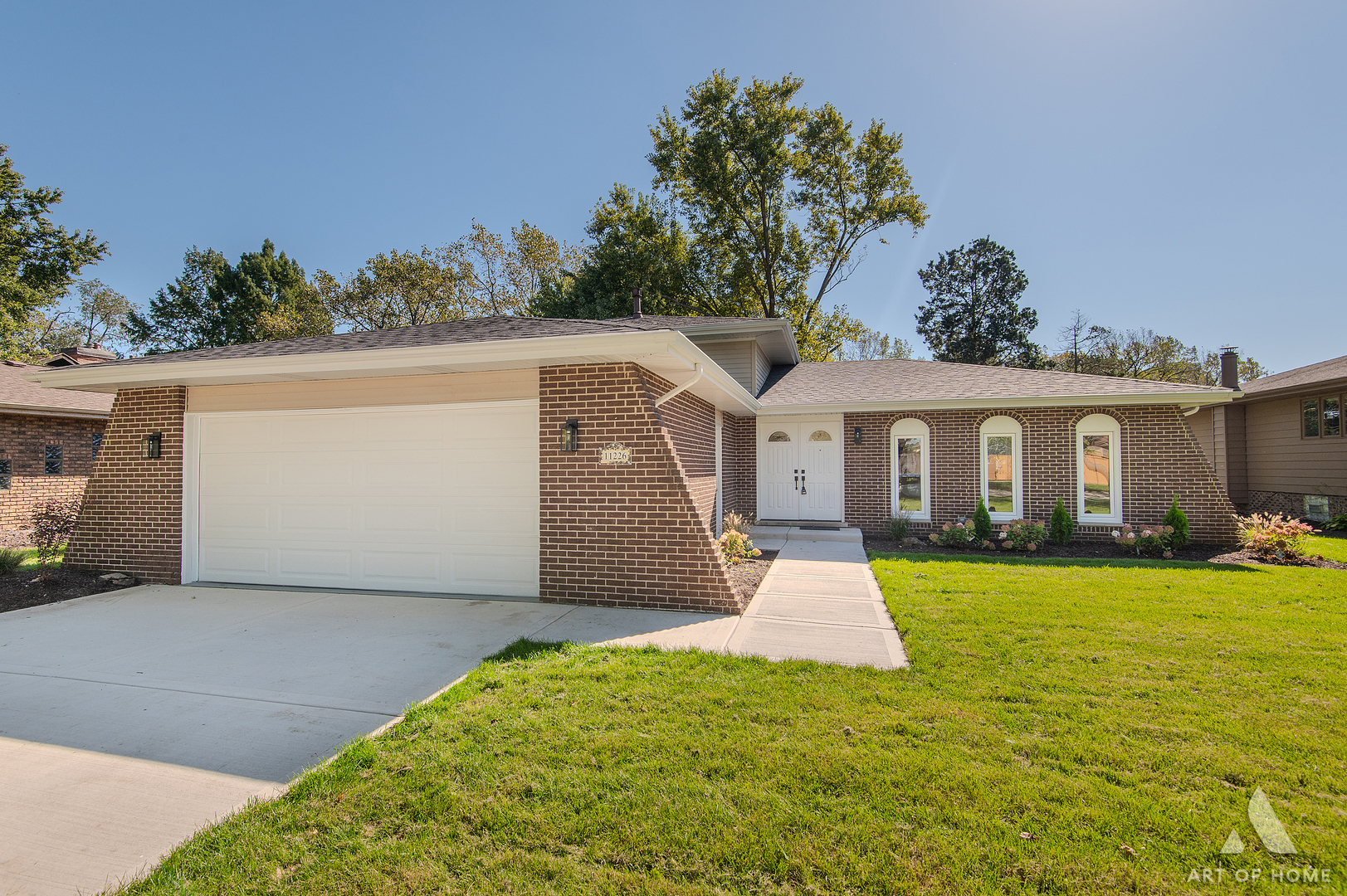 11226 S Deerpath Lane Property Photo 1