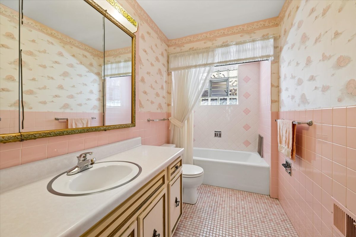 4567 N Oakview Street Property Photo 12