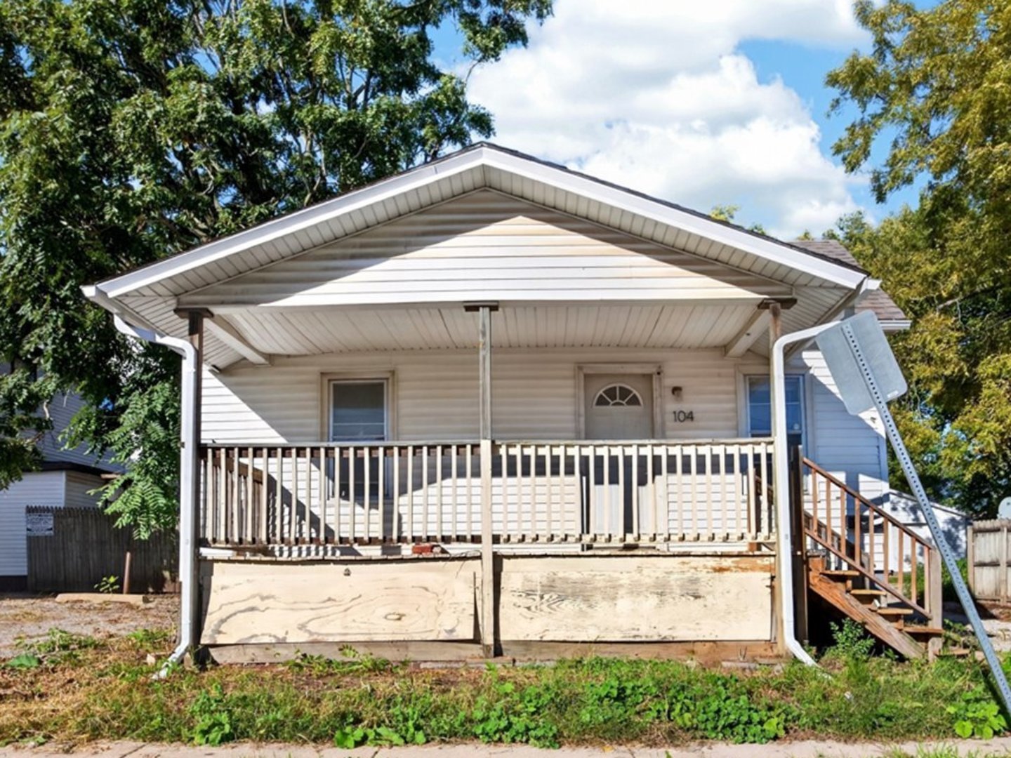 104 N Allin Street Property Photo 1