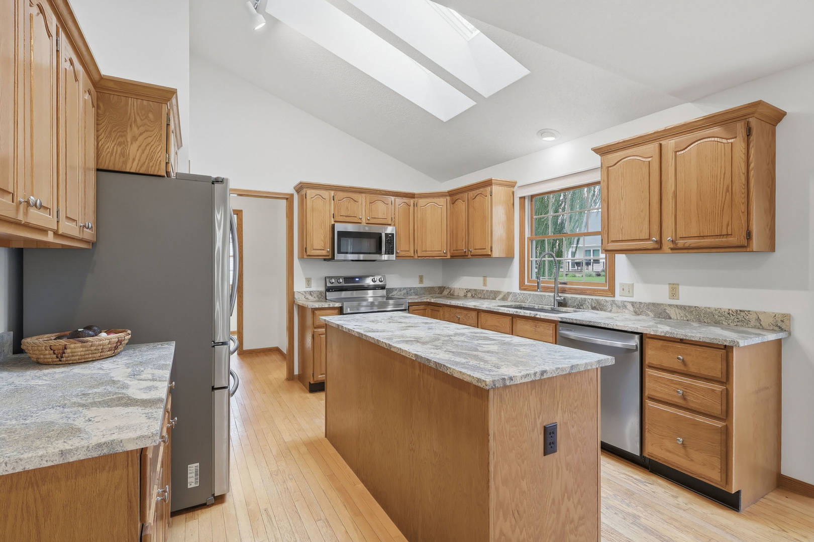 5104 Fox Ridge Road Property Photo 17