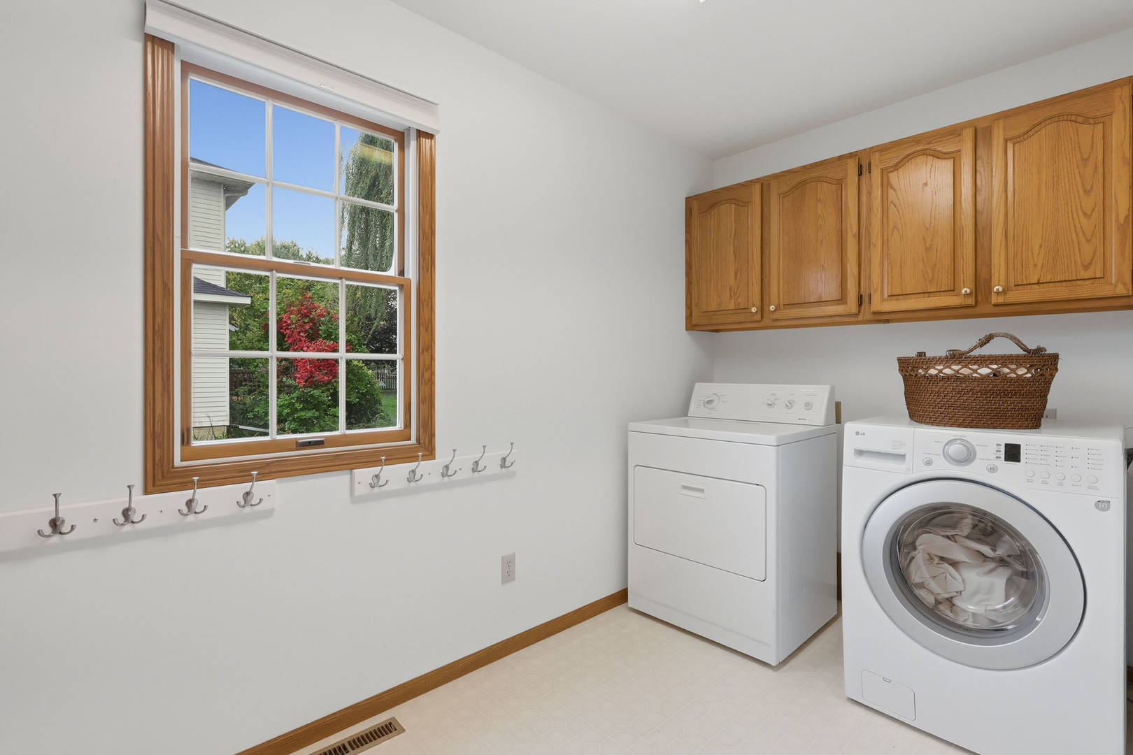 5104 Fox Ridge Road Property Photo 21