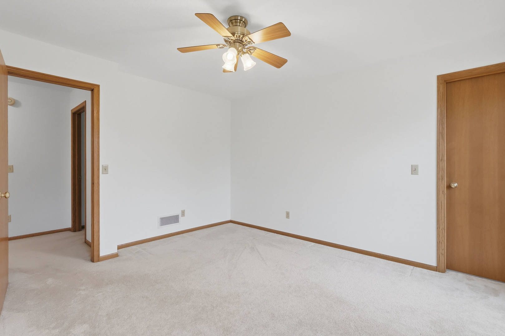 5104 Fox Ridge Road Property Photo 28