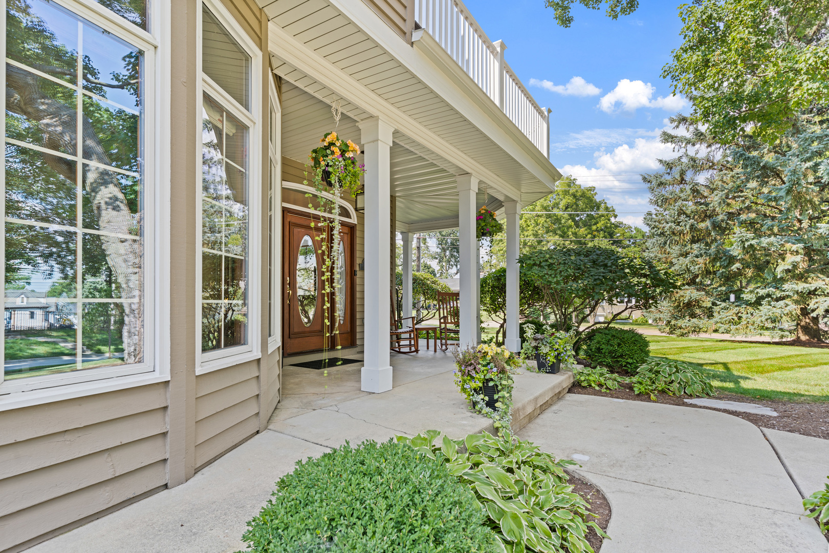 390 Grandview Avenue Property Photo 4