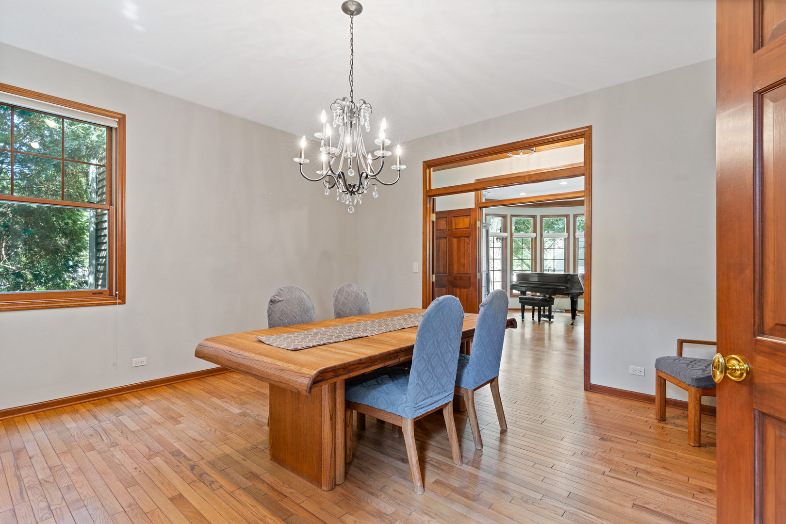 390 Grandview Avenue Property Photo 15