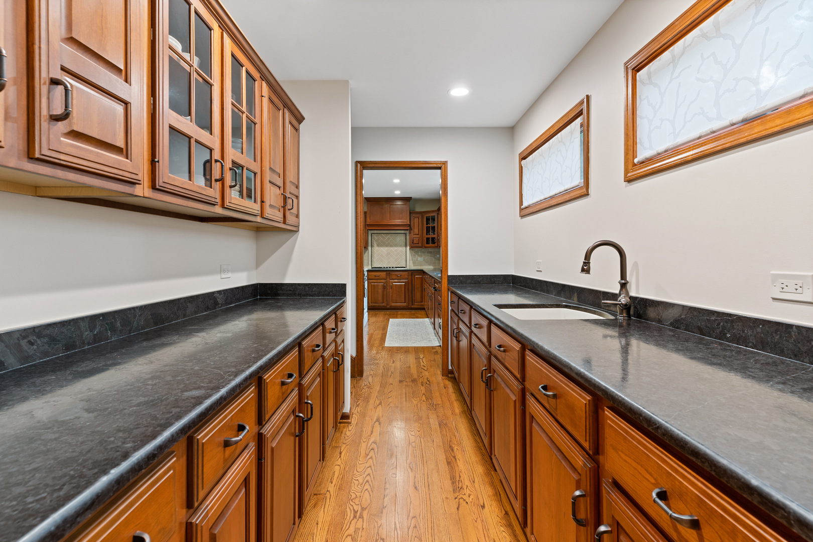 390 Grandview Avenue Property Photo 22