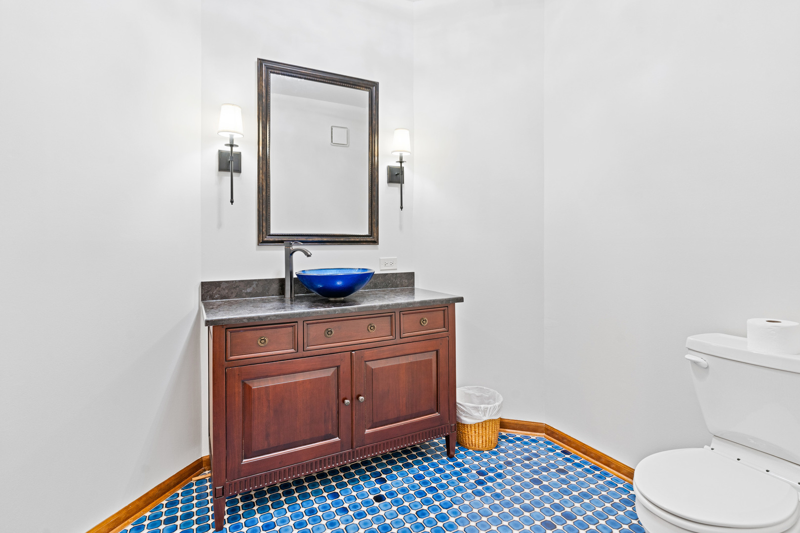 390 Grandview Avenue Property Photo 23
