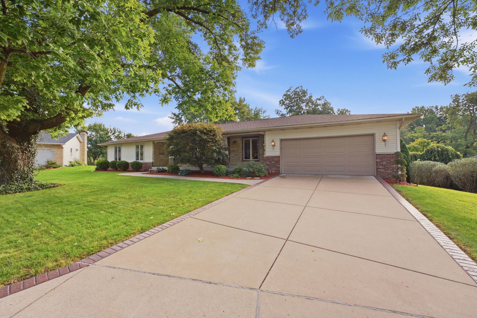 4417 Squire Court Property Photo 1
