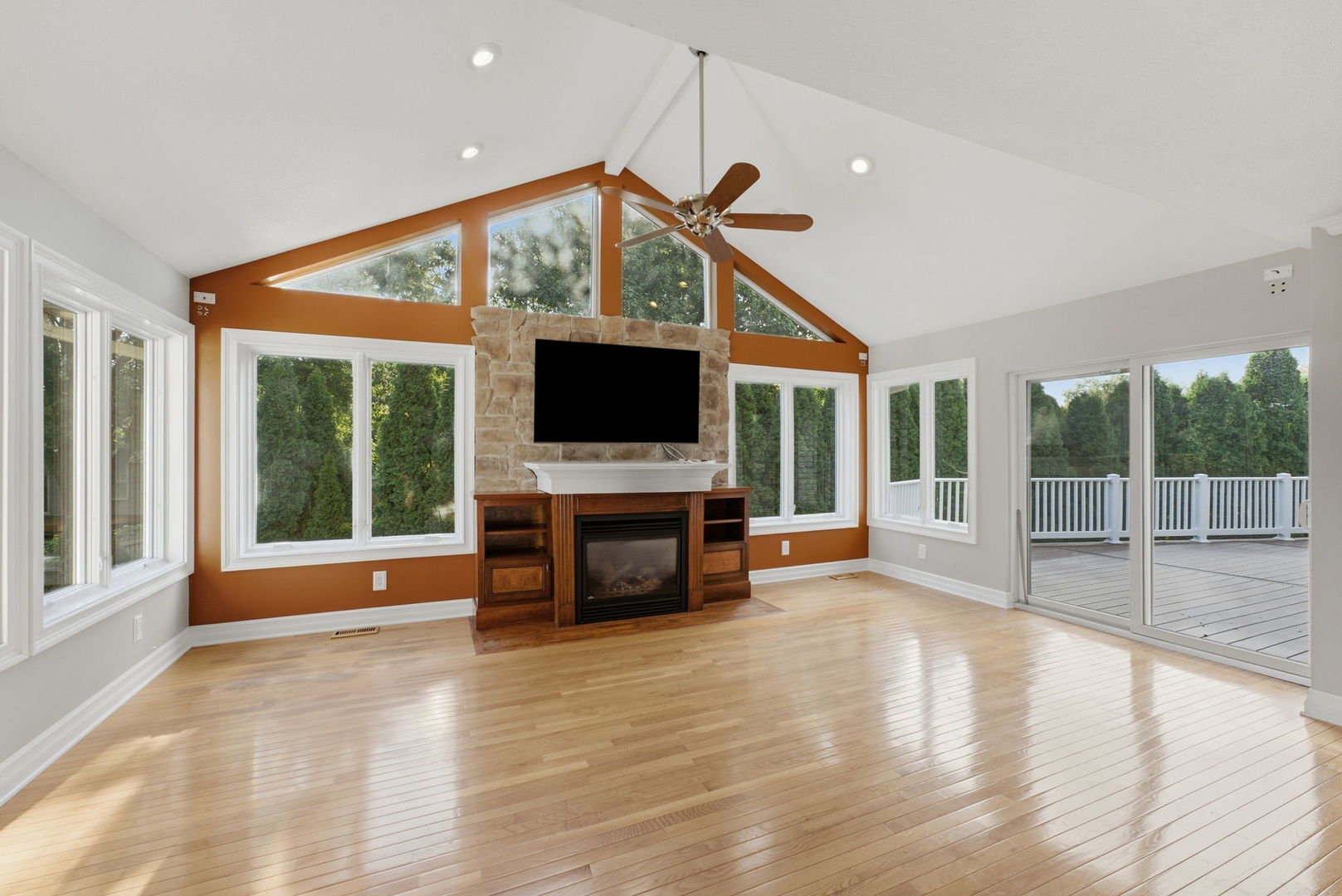4417 Squire Court Property Photo 28