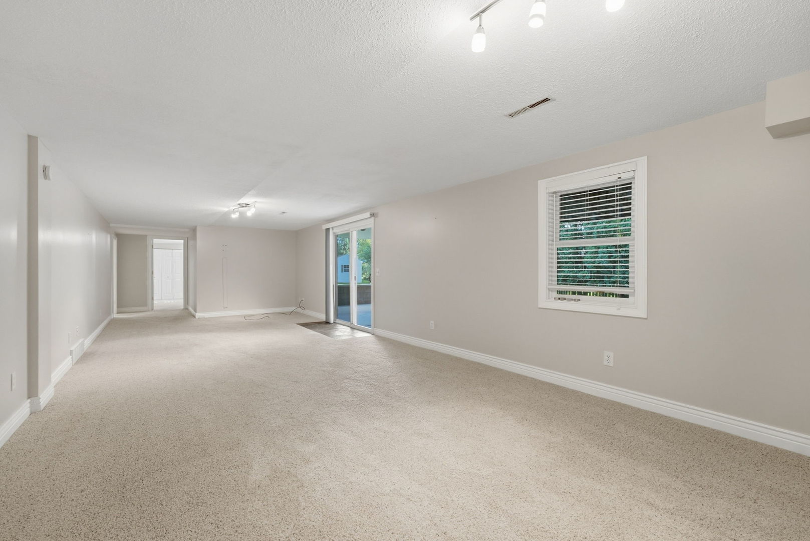 4417 Squire Court Property Photo 40