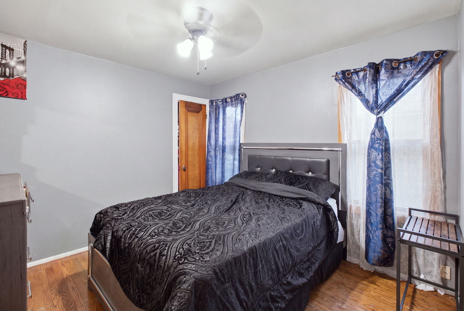 4918 W Winnemac Avenue Property Photo 16